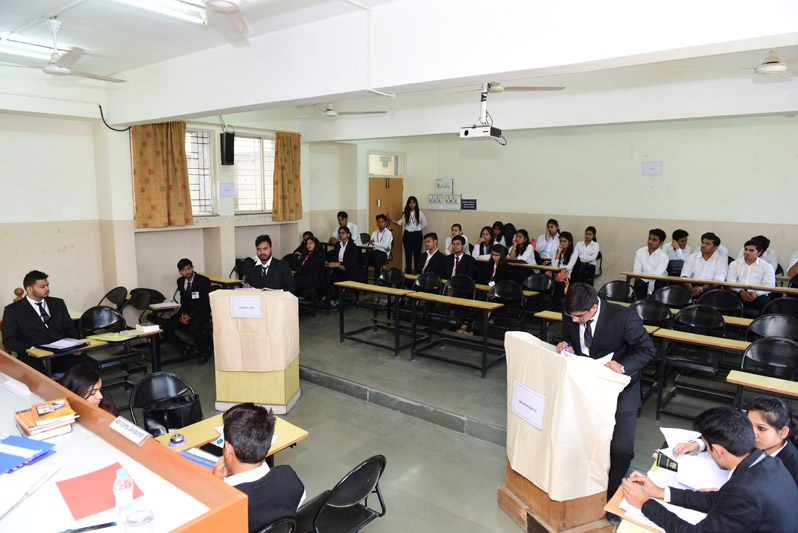 Moot Court